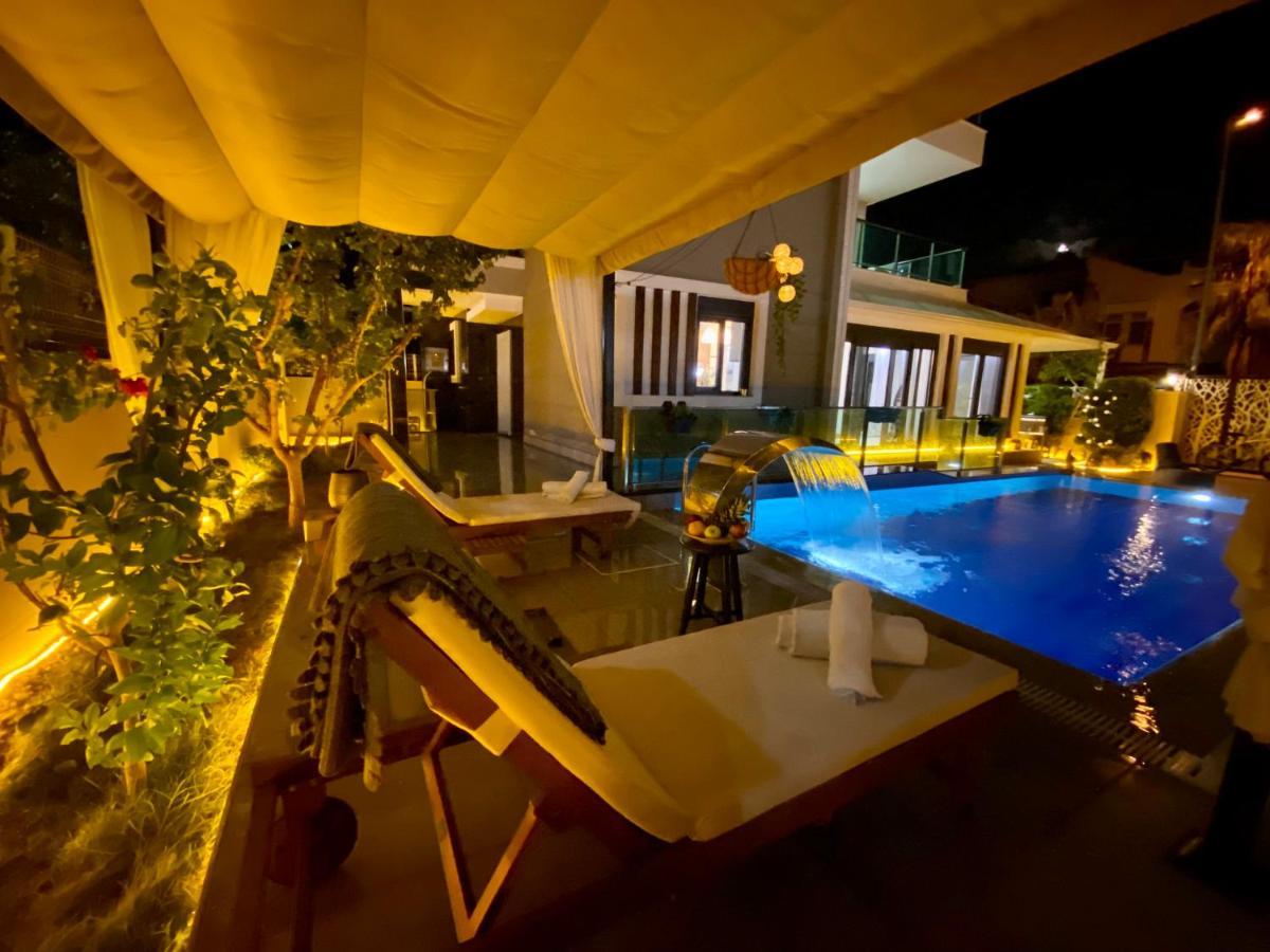 Villa Annabell1 With Swimming Pool And Jacuzzi, 3 Floors เบเลก ภายนอก รูปภาพ