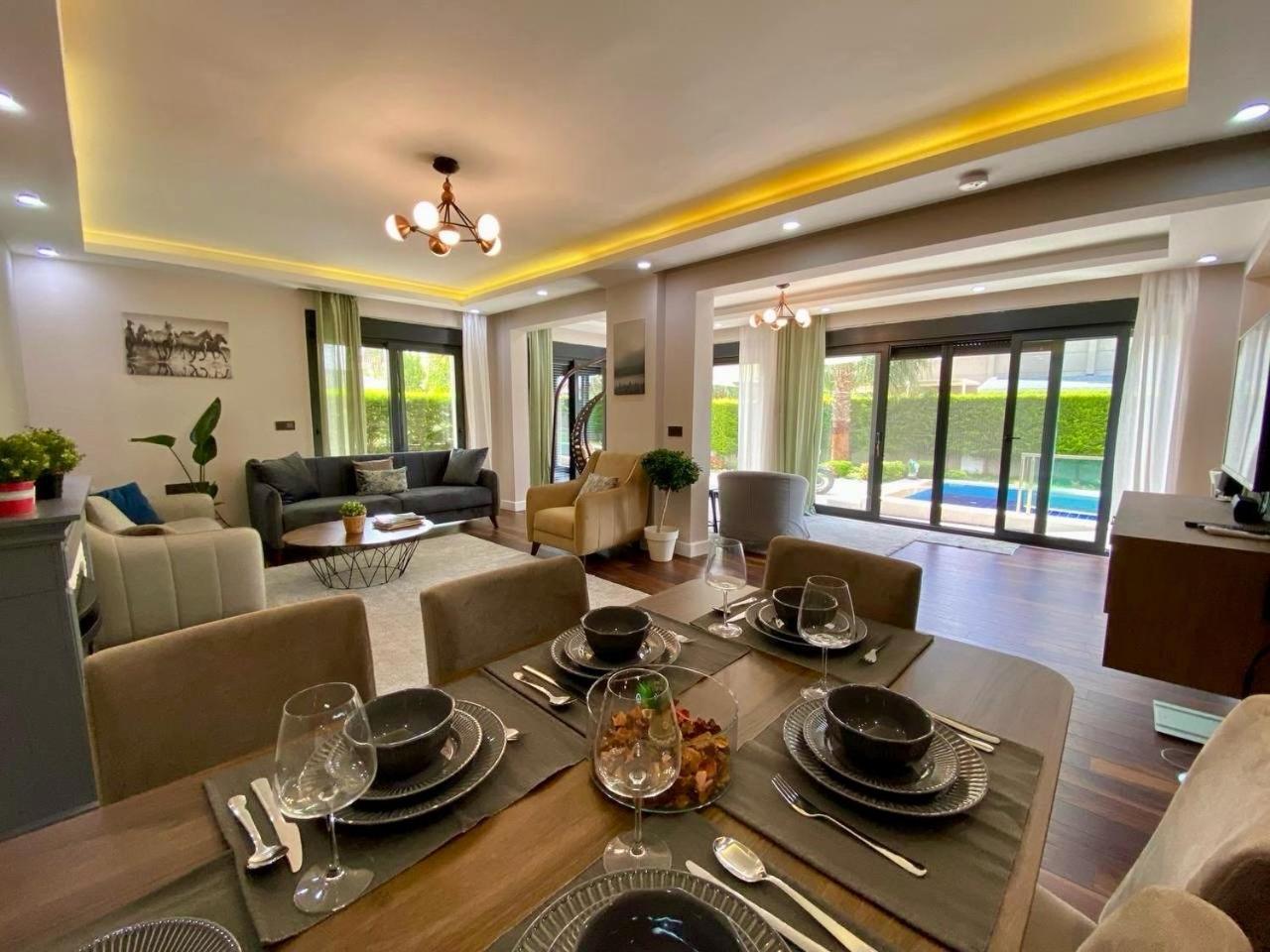 Villa Annabell1 With Swimming Pool And Jacuzzi, 3 Floors เบเลก ภายนอก รูปภาพ