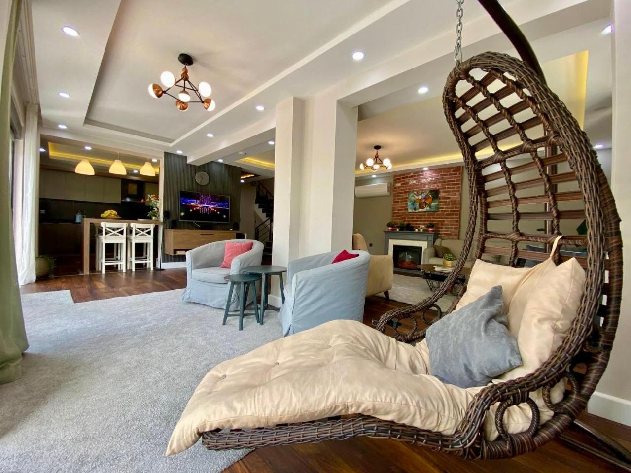 Villa Annabell1 With Swimming Pool And Jacuzzi, 3 Floors เบเลก ภายนอก รูปภาพ