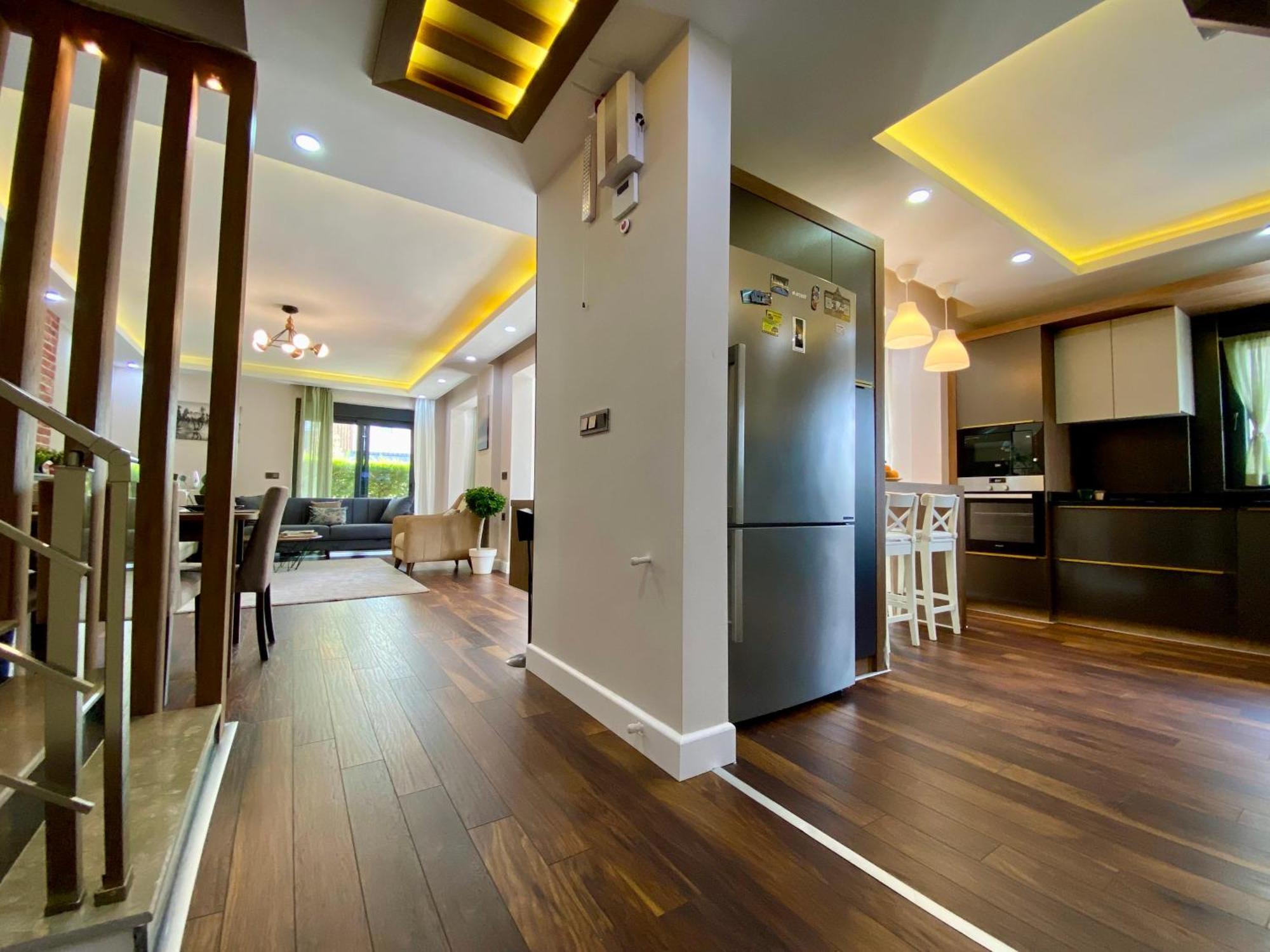 Villa Annabell1 With Swimming Pool And Jacuzzi, 3 Floors เบเลก ภายนอก รูปภาพ