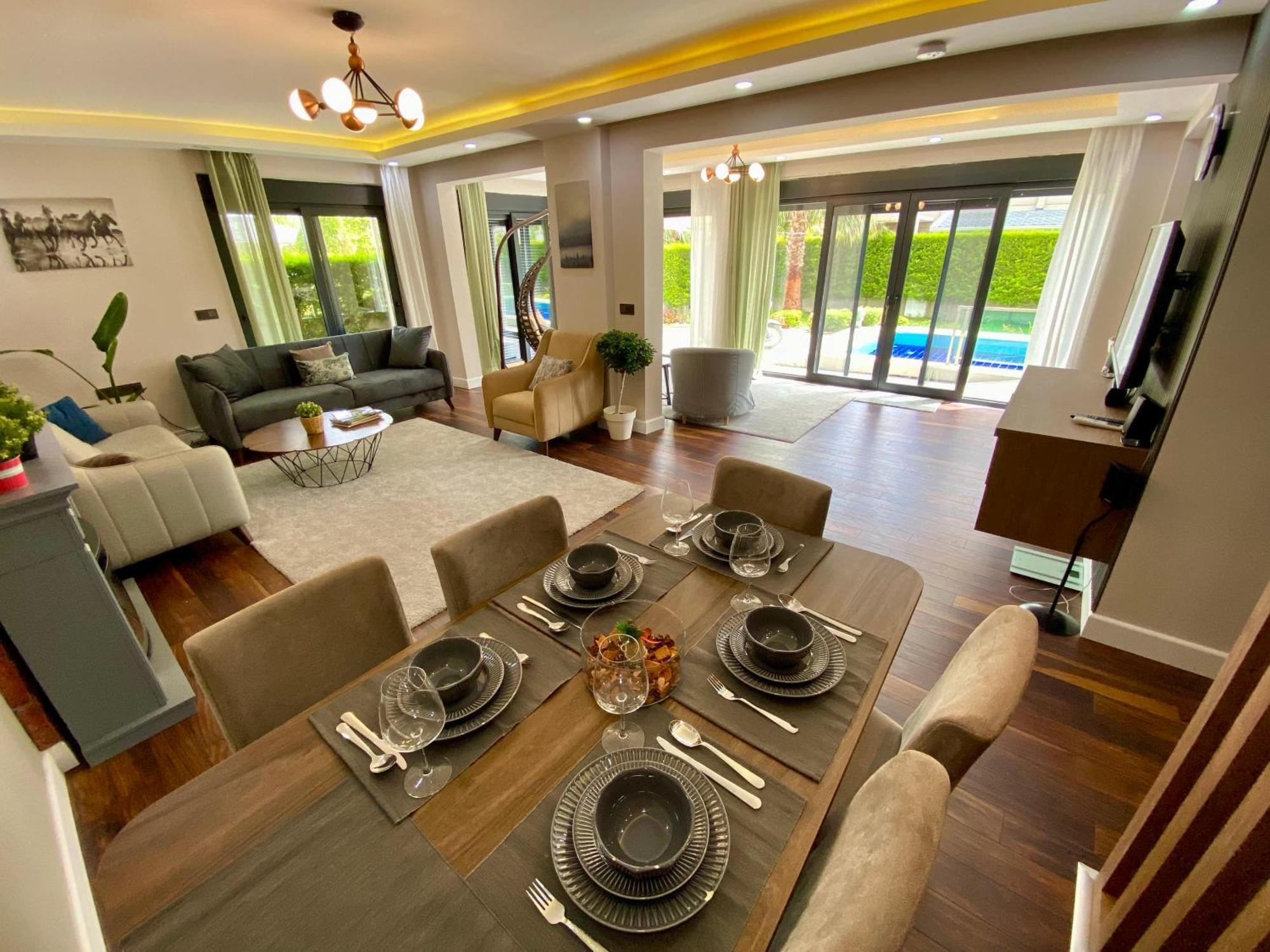 Villa Annabell1 With Swimming Pool And Jacuzzi, 3 Floors เบเลก ภายนอก รูปภาพ