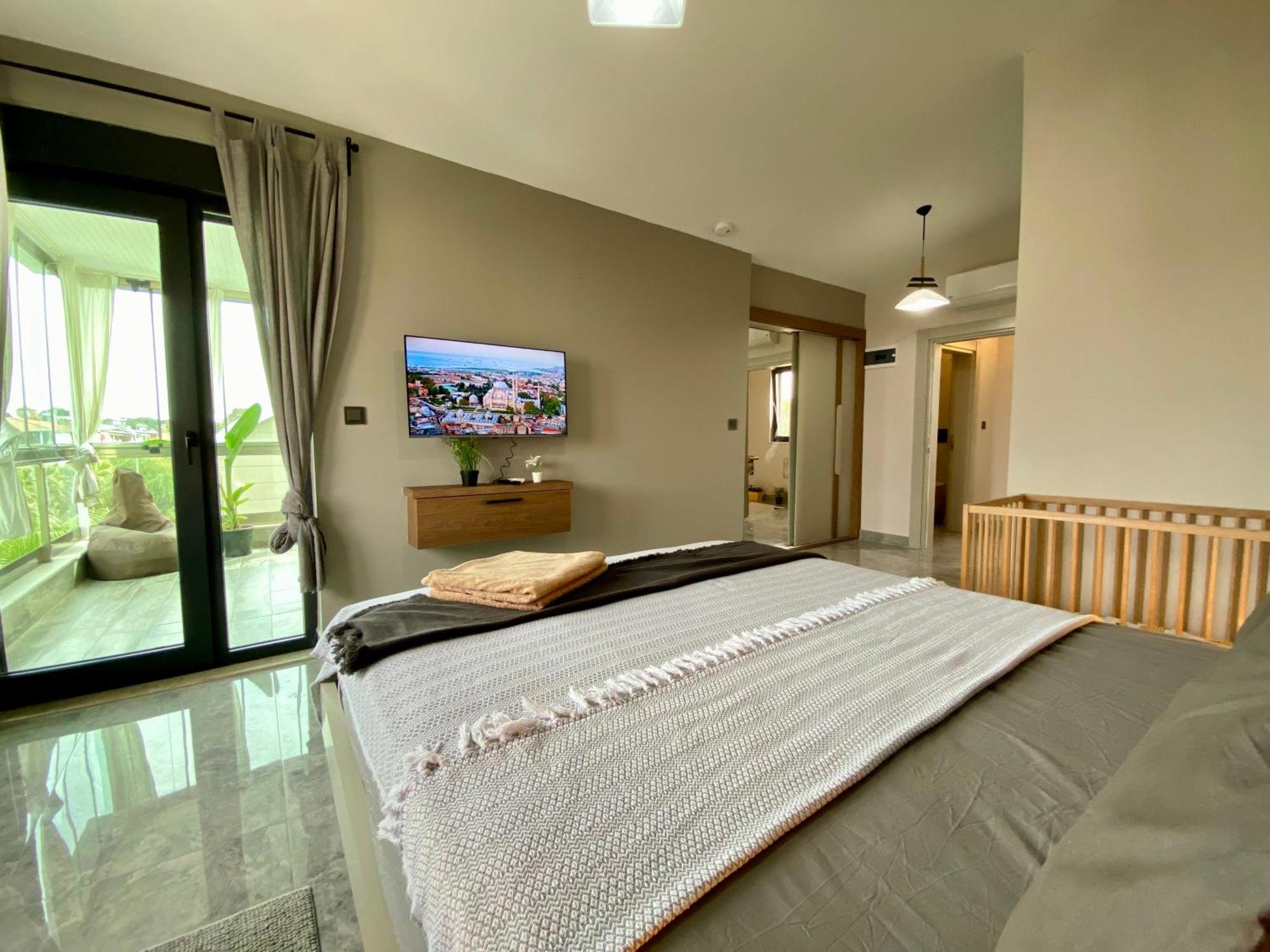 Villa Annabell1 With Swimming Pool And Jacuzzi, 3 Floors เบเลก ภายนอก รูปภาพ