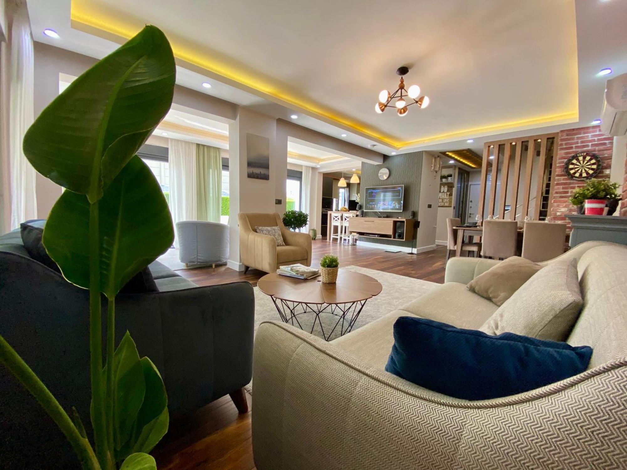 Villa Annabell1 With Swimming Pool And Jacuzzi, 3 Floors เบเลก ภายนอก รูปภาพ