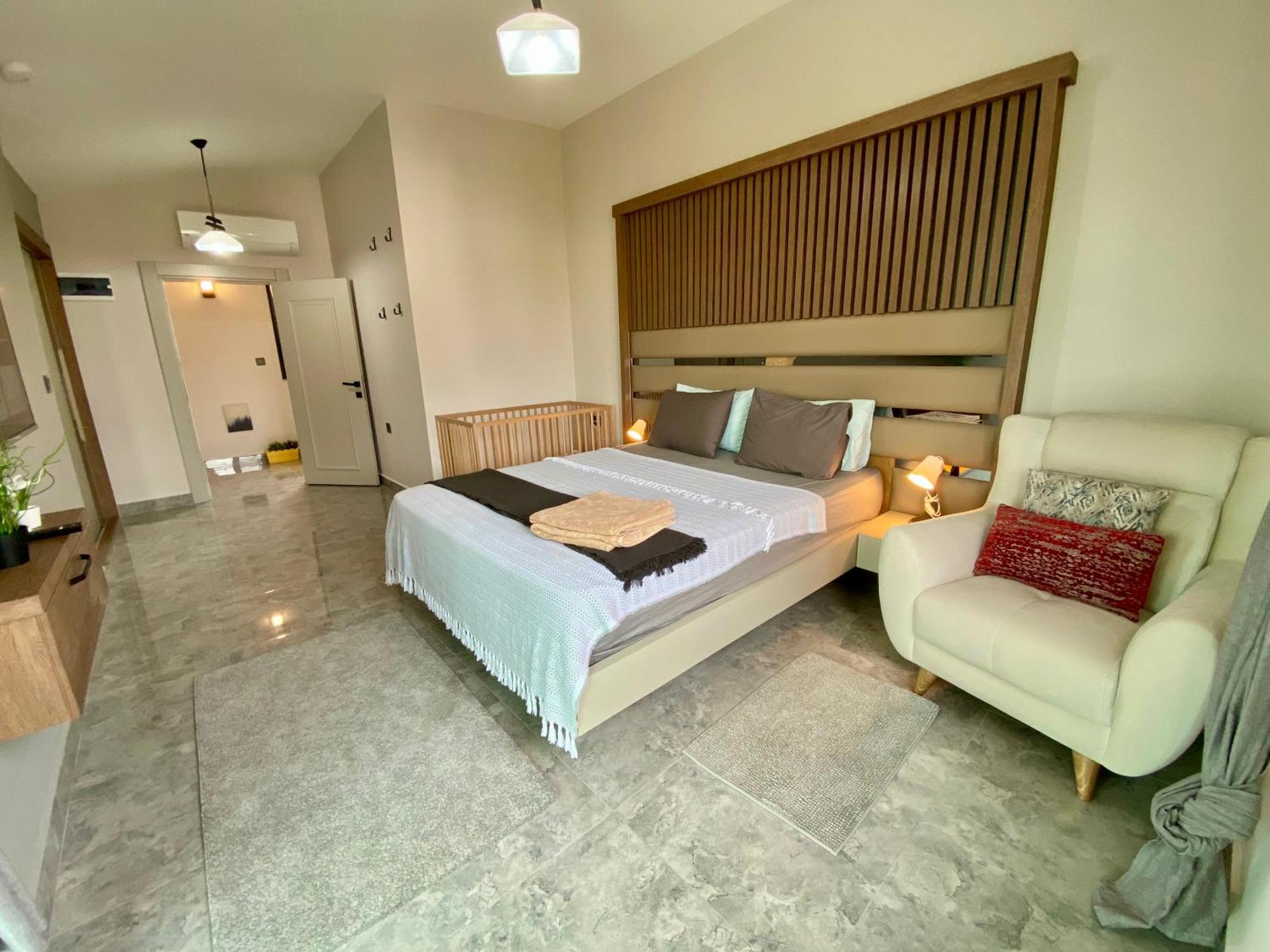 Villa Annabell1 With Swimming Pool And Jacuzzi, 3 Floors เบเลก ภายนอก รูปภาพ